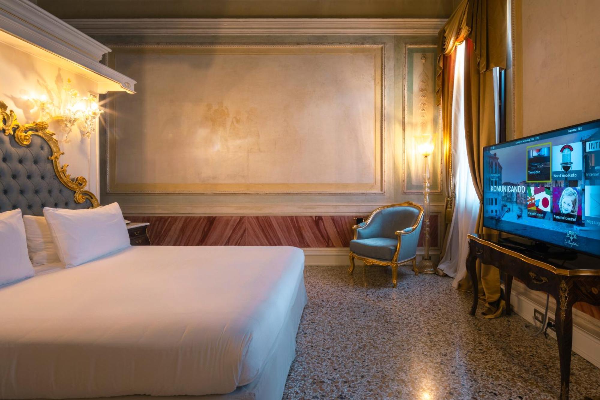 Ca' Bonfadini Historic Experience Hotel Venetië Buitenkant foto