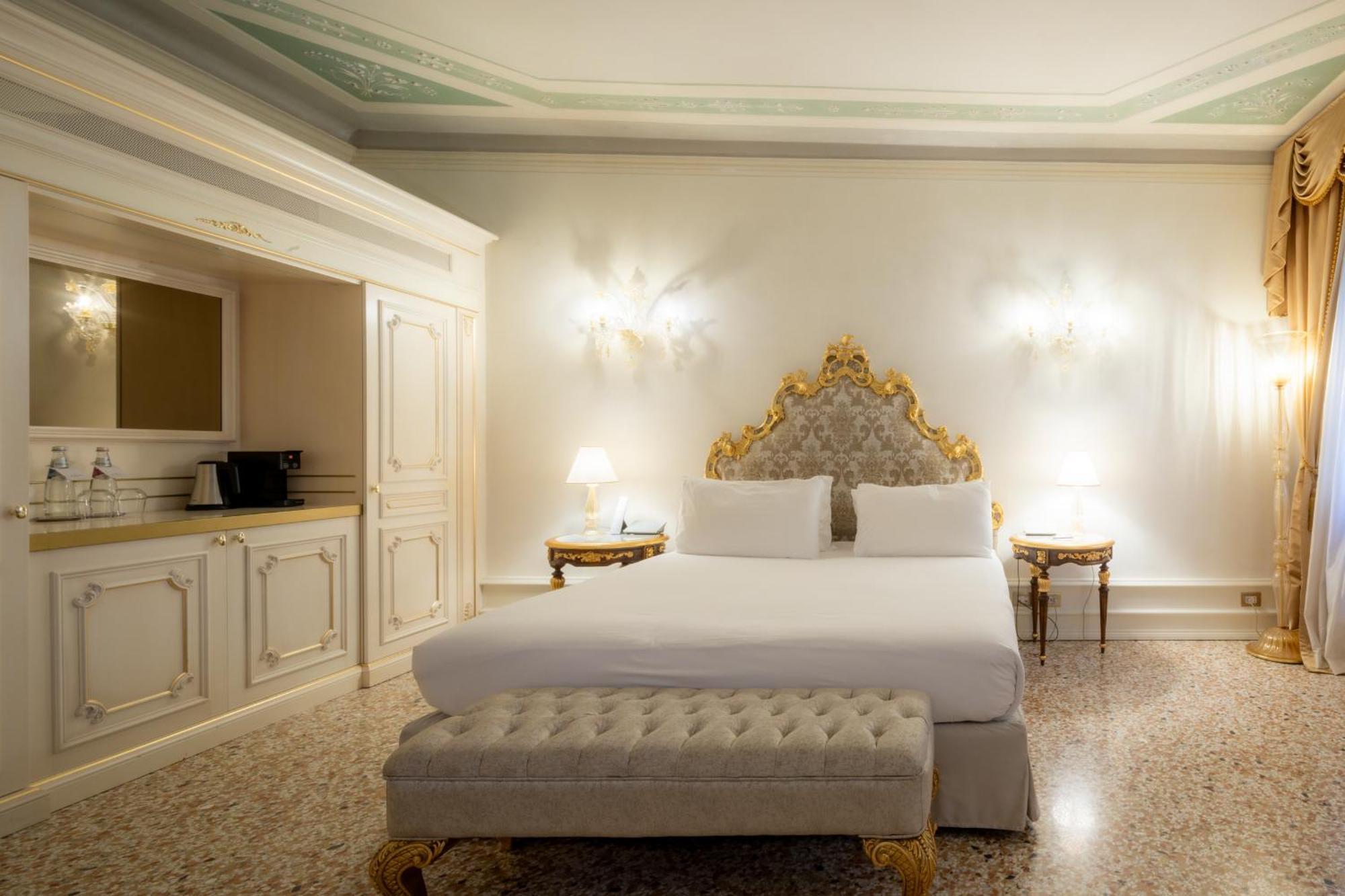 Ca' Bonfadini Historic Experience Hotel Venetië Buitenkant foto