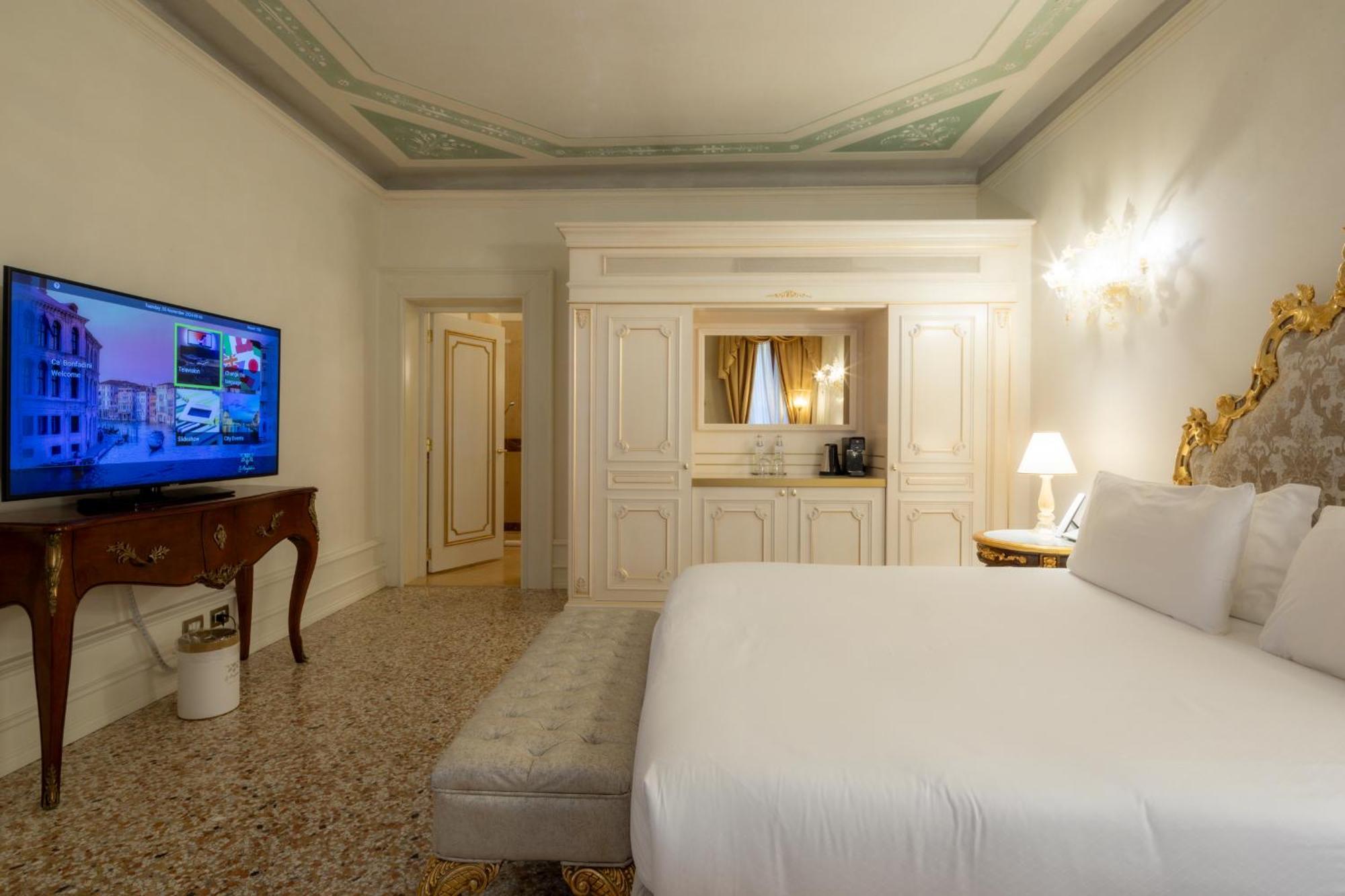 Ca' Bonfadini Historic Experience Hotel Venetië Buitenkant foto